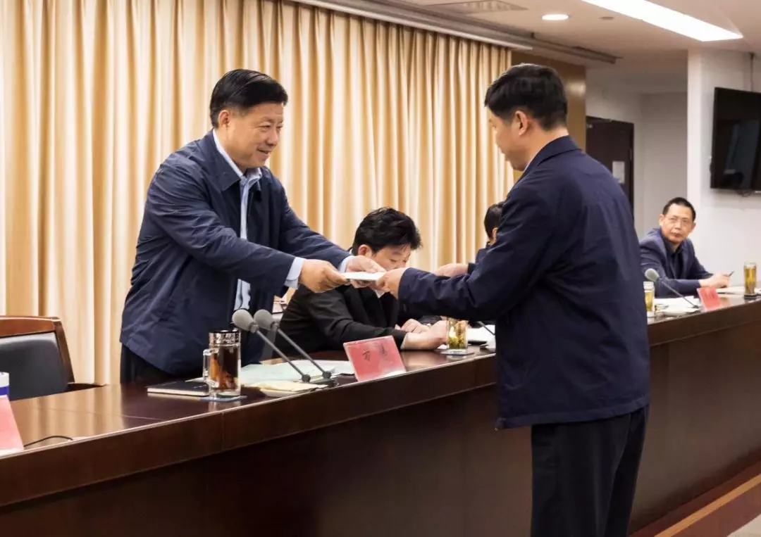 我市召开湾长制工作推进会暨浒苔绿潮联防联控工作部署会2.webp.jpg